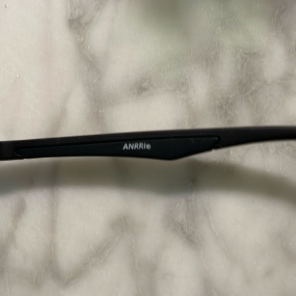ANRRI Blue Light Blocking Glasses - matte black, case included, like new - Picture 9 of 16